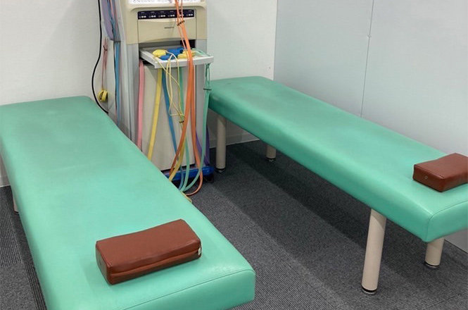 らくなる鍼灸整骨院　鹿児島中央駅前院